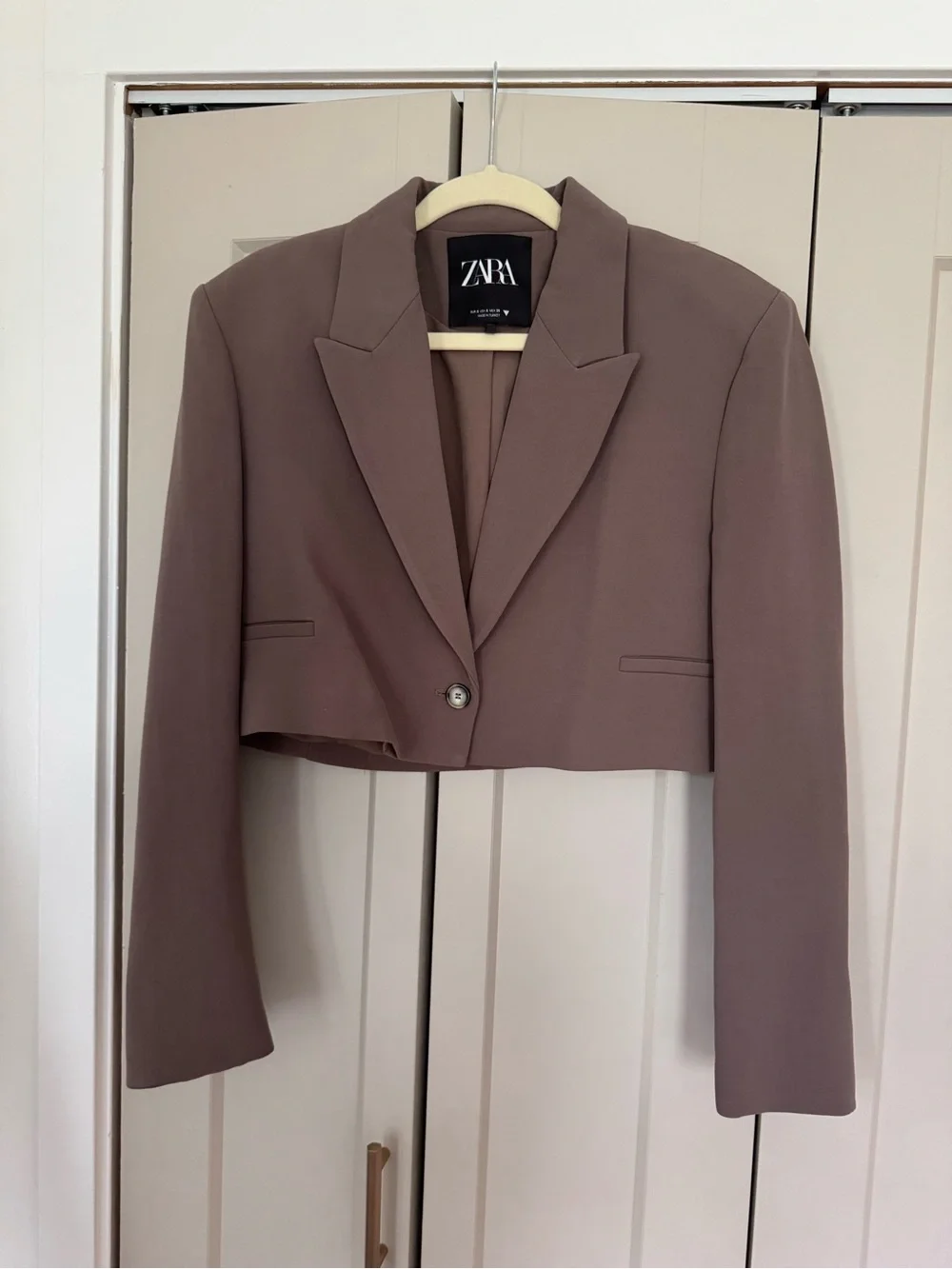 ZARA Cropped Blazer in Taupe Brown